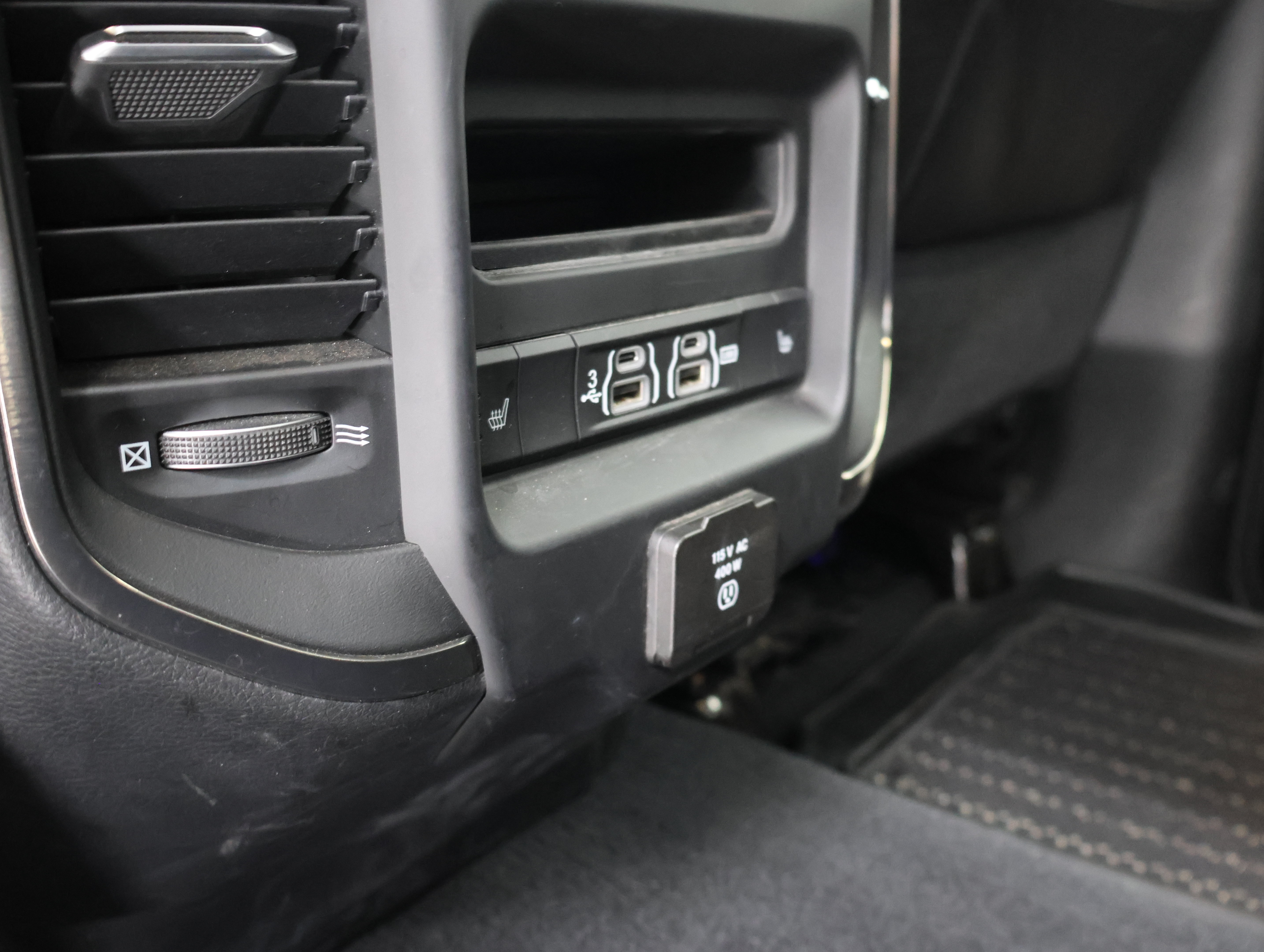 Used 2019 RAM 2500 Limited AWD/4WD image 41