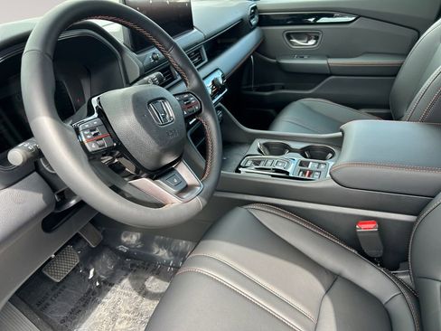 New 2026 Honda Pilot TrailSport image 10