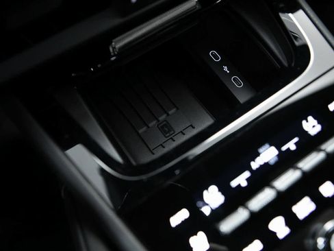 New 2026 Porsche Cayenne image 23