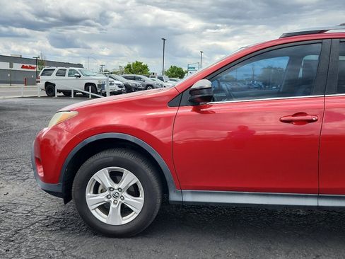 Used 2013 Toyota RAV4 LE FWD image 10