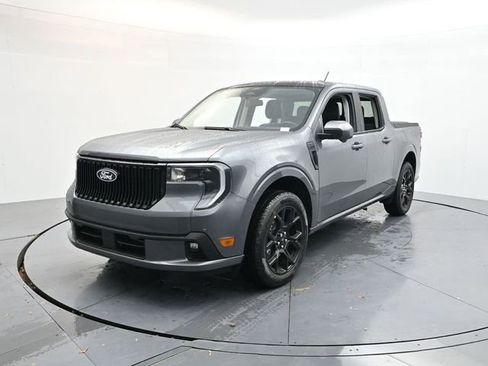 New 2026 Ford Maverick Lobo AWD/4WD image 3