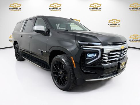Used 2025 Chevrolet Suburban Premier AWD/4WD image 1