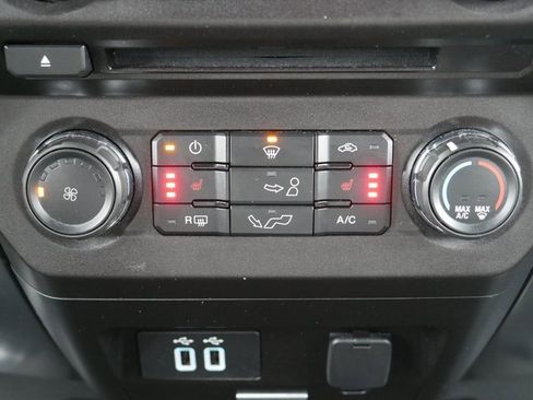 Used 2018 Ford F150 XLT w/ Equipment Group 302A Luxury image 21