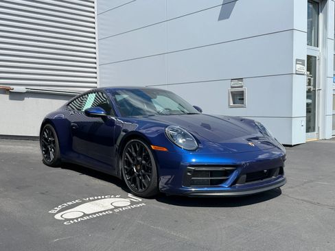 Certified 2024 Porsche 911 Carrera GTS RWD image 7