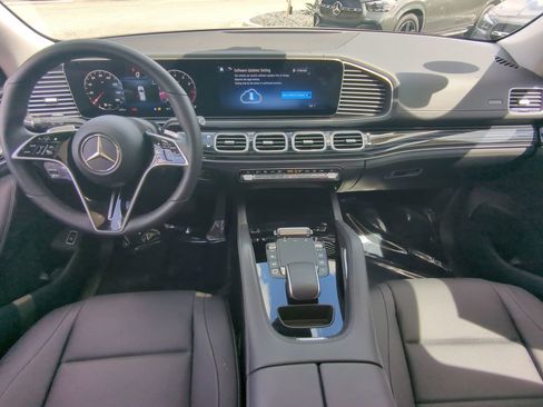 New 2025 Mercedes-Benz GLE 350 4MATIC image 2