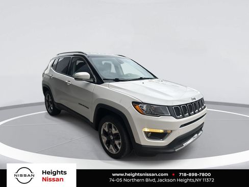 Used 2018 Jeep Compass Limited image 1