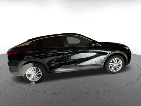 Used 2025 Buick Envista Preferred image 18