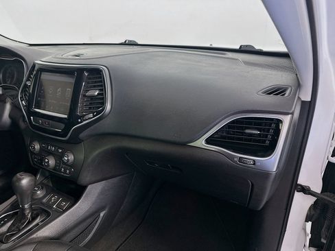 Used 2019 Jeep Cherokee Limited AWD/4WD image 31