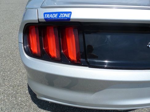 Used 2016 Ford Mustang Coupe w/ Equipment Group 051A RWD image 11