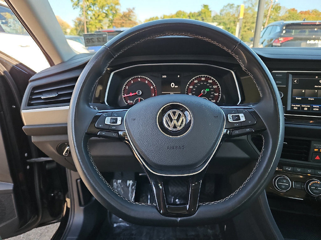 Used 2021 Volkswagen Jetta SE w/ SE Cold Weather Package FWD image 22