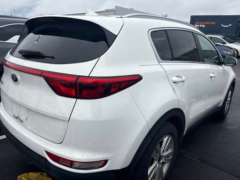 Used 2017 Kia Sportage LX w/ LX Popular Package FWD image 4