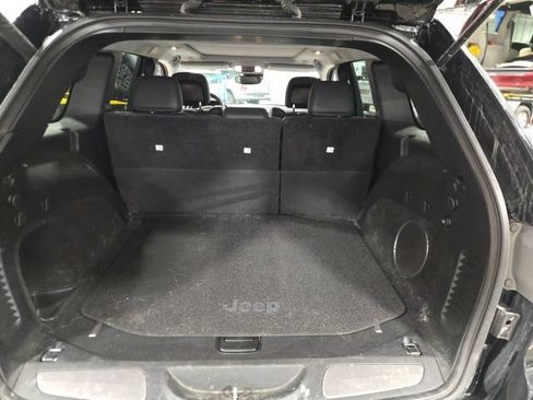 Used 2017 Jeep Grand Cherokee Summit AWD/4WD image 11