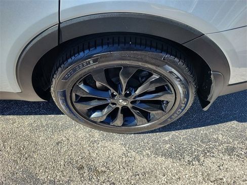 Used 2020 Kia Sorento LX image 6