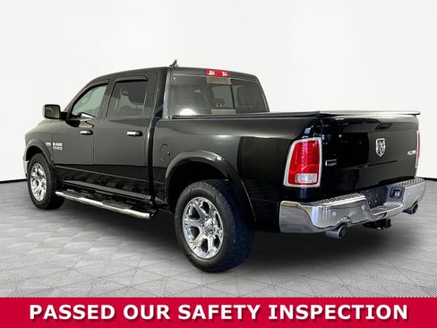 Used 2018 RAM 1500 Laramie w/ Convenience Group AWD/4WD image 4
