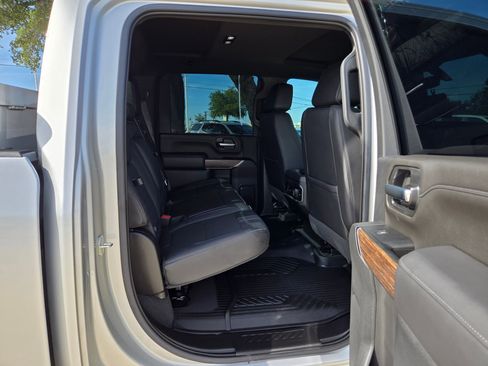 Certified 2022 Chevrolet Silverado 2500 High Country w/ Z71 Off-Road Package AWD/4WD image 21