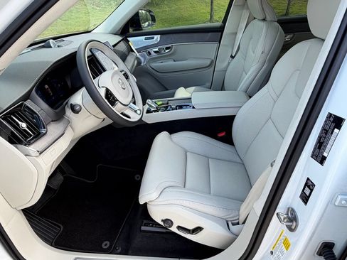 New 2026 Volvo XC90 B6 Ultra w/ Lounge Package AWD/4WD image 17