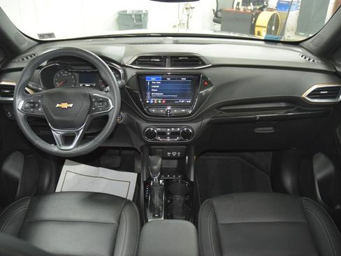 Used 2023 Chevrolet TrailBlazer ACTIV w/ Convenience Package AWD/4WD image 29