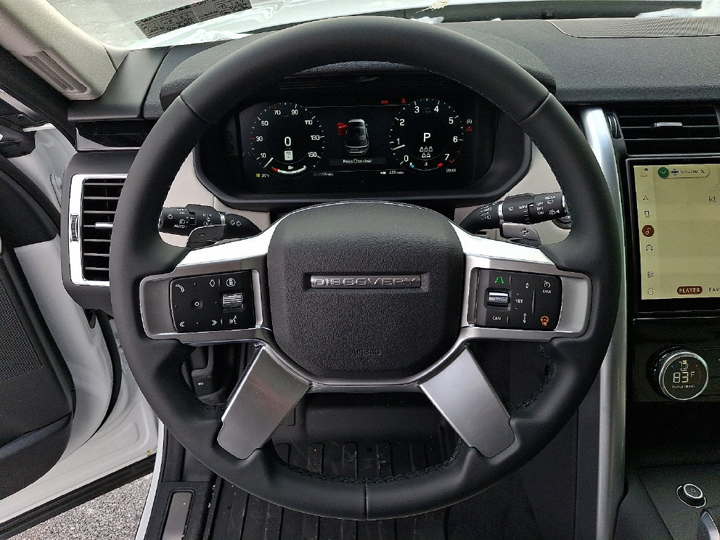 Used 2026 Land Rover Discovery S AWD/4WD image 10