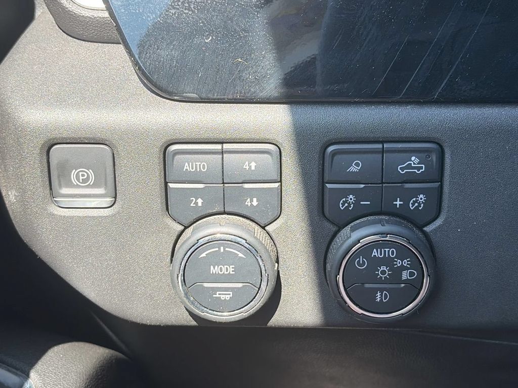 Used 2024 Chevrolet Silverado 2500 LTZ w/ LTZ Plus Package AWD/4WD image 22