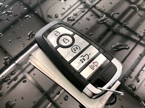 Used 2023 Ford F350 Lariat w/ Lariat Ultimate Package image 9