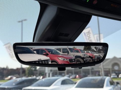 Used 2021 Chevrolet Tahoe High Country image 21