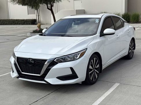 Used 2021 Nissan Sentra SV w/ SV Premium Package image 7