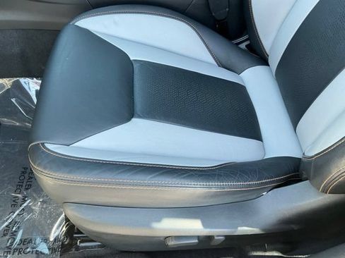 Used 2019 Subaru Crosstrek 2.0i Limited w/ Moonroof Package w/Navigation AWD/4WD image 14