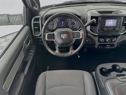 Used 2021 RAM 2500 Big Horn AWD/4WD image 2