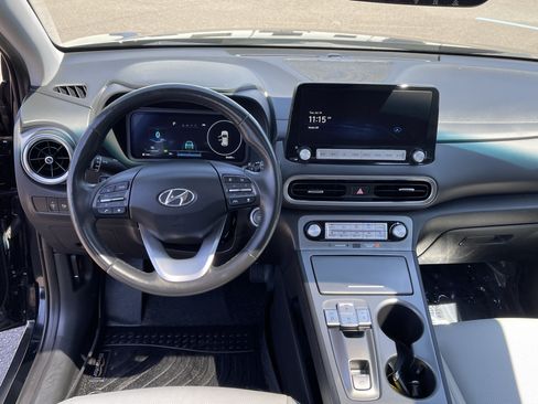 Certified 2023 Hyundai Kona Limited FWD image 12