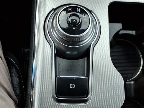 Used 2023 Ford Edge ST image 19