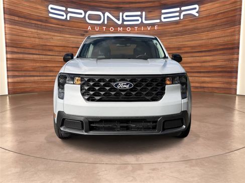 New 2025 Ford Maverick XLT w/ XLT Luxury Package image 9