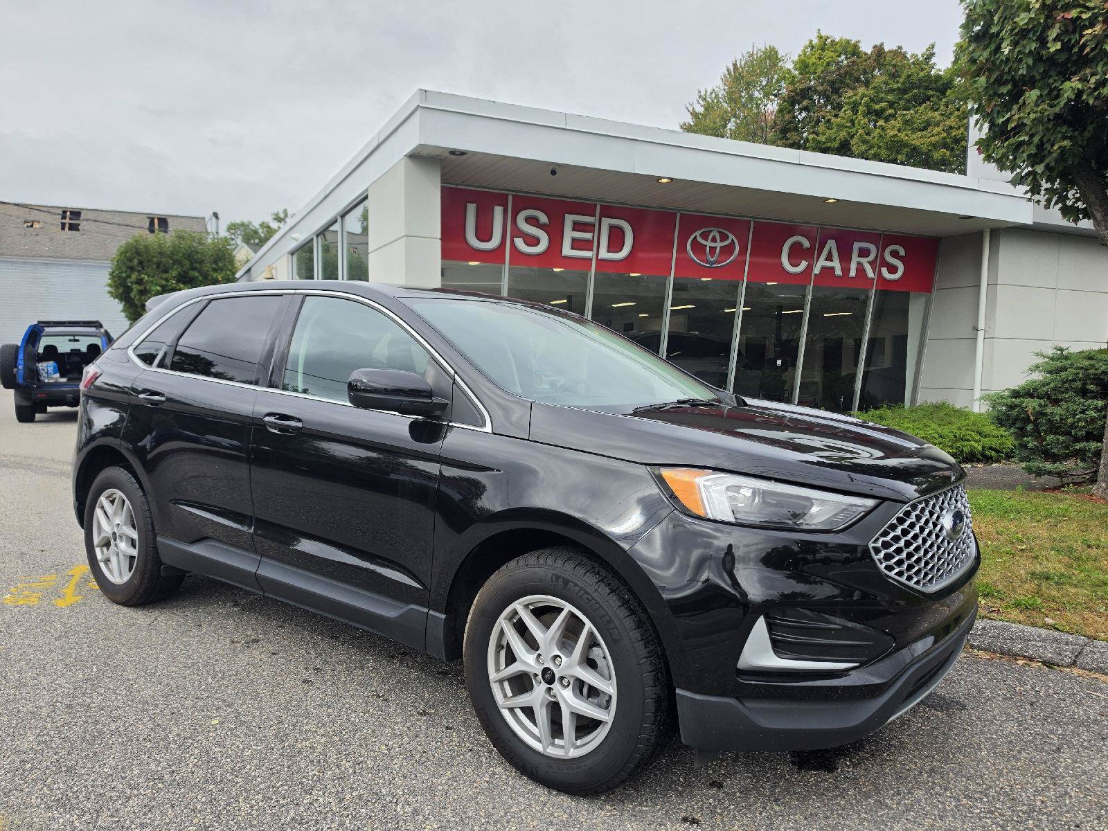 Used 2024 Ford Edge SEL AWD/4WD image 1