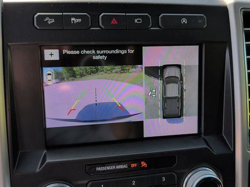 Used 2019 Ford F150 Platinum w/ Equipment Group 701A Luxury AWD/4WD image 16