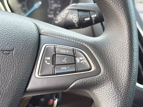 Used 2018 Ford Focus SEL image 21