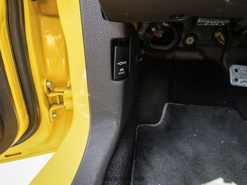 Used 2006 Ford Mustang GT Premium RWD image 60