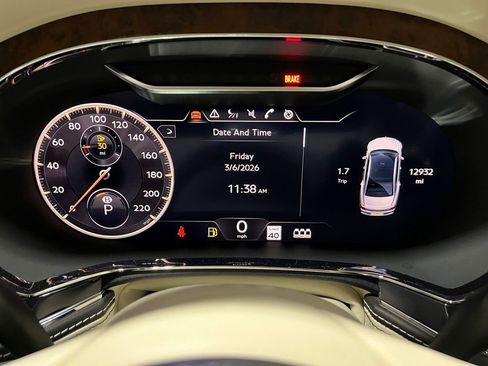 Used 2022 Bentley Flying Spur V8 image 6