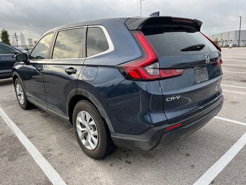 Used 2023 Honda CR-V LX image 4