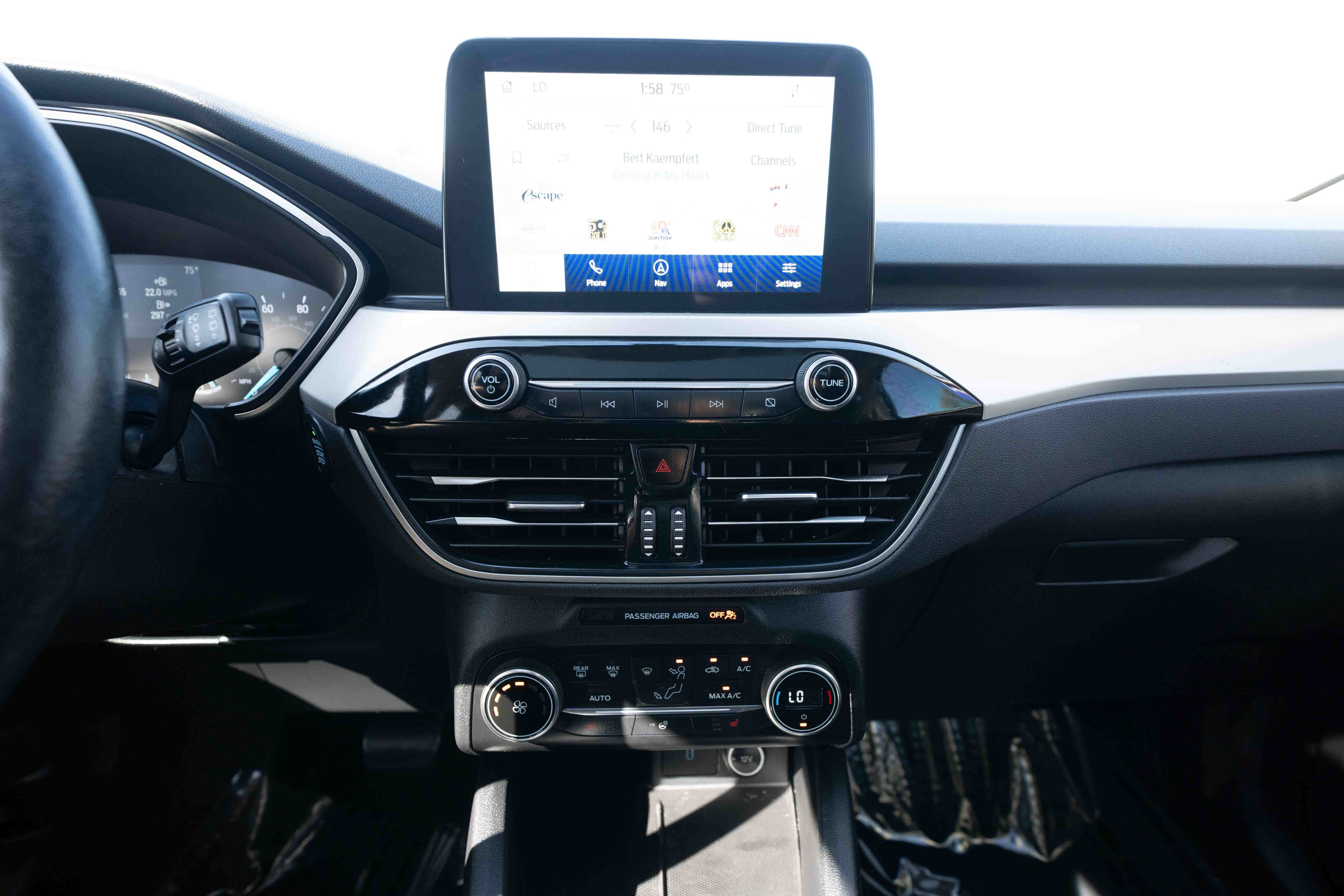 Used 2020 Ford Escape SEL AWD/4WD image 17