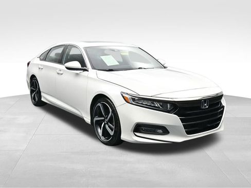 Used 2020 Honda Accord Sport image 7