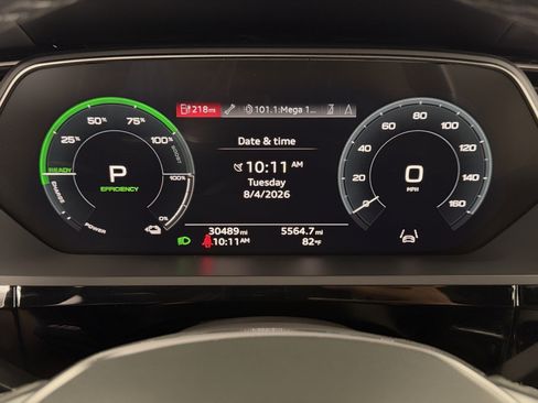 Used 2024 Audi Q8 e-tron Premium AWD/4WD image 25