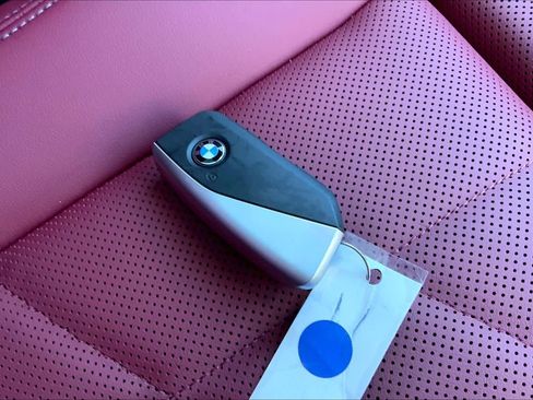 Used 2025 BMW 530i image 14