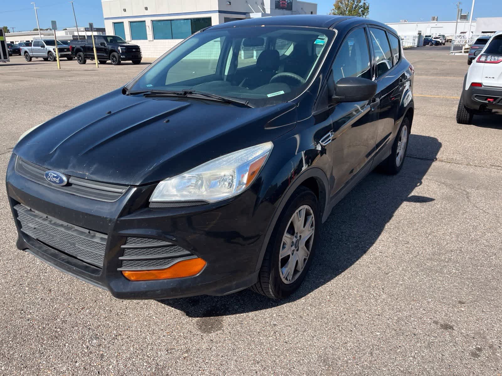 Used 2016 Ford Escape S FWD image 4