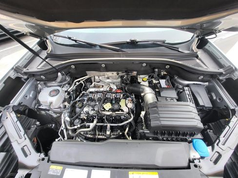 Used 2024 Volkswagen Atlas SE image 10