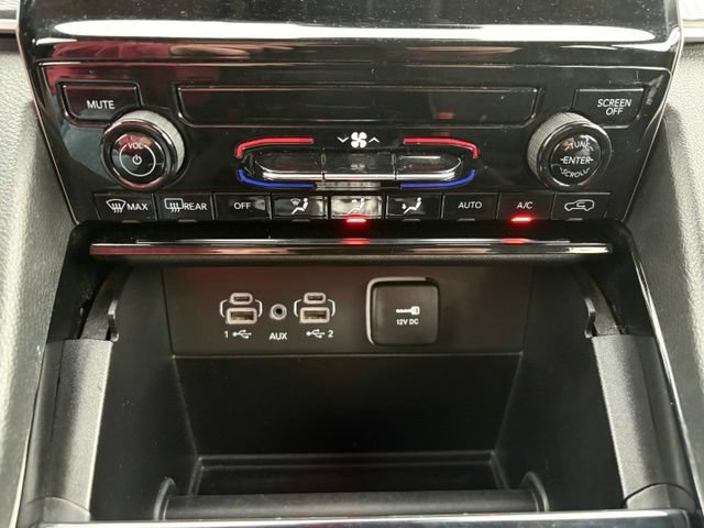 Used 2023 Jeep Grand Cherokee L Laredo AWD/4WD image 28