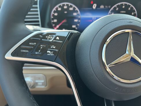 New 2026 Mercedes-Benz GLS 450 4MATIC image 20