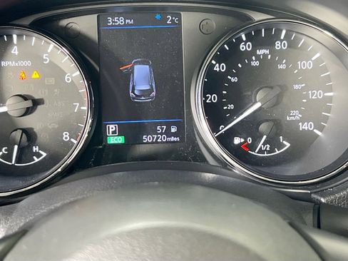 Used 2020 Nissan Rogue SL w/ Premium Package image 12