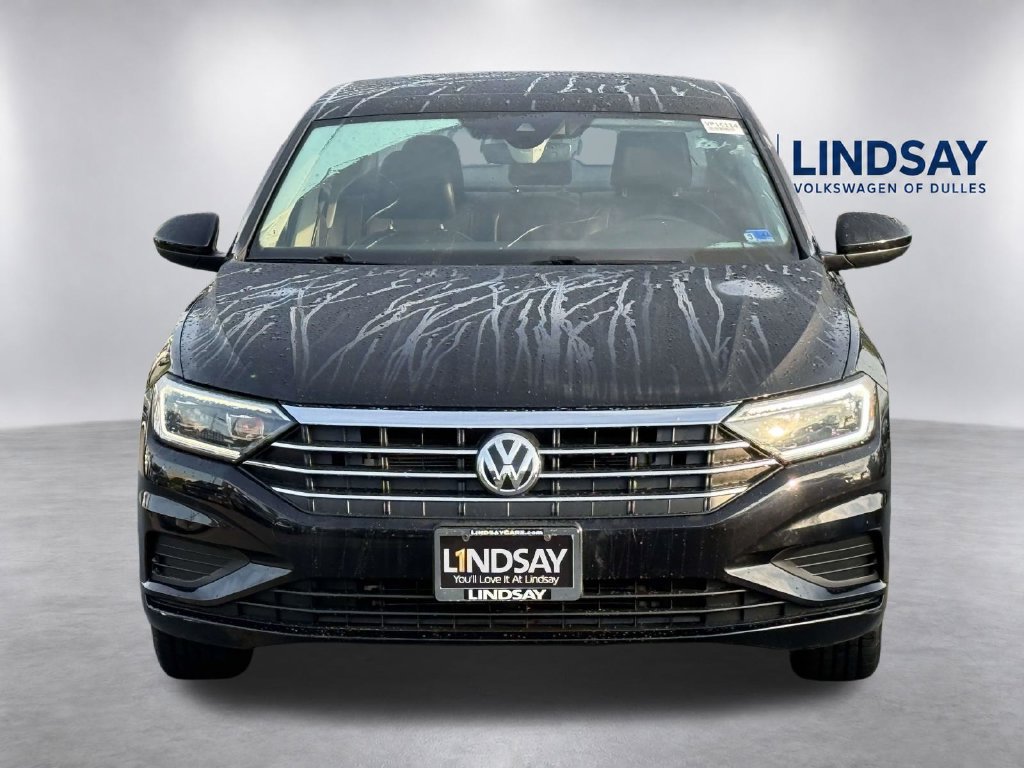 Used 2019 Volkswagen Jetta SEL w/ Cold Weather Package FWD image 2