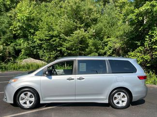 Used 2020 Toyota Sienna L FWD video 2