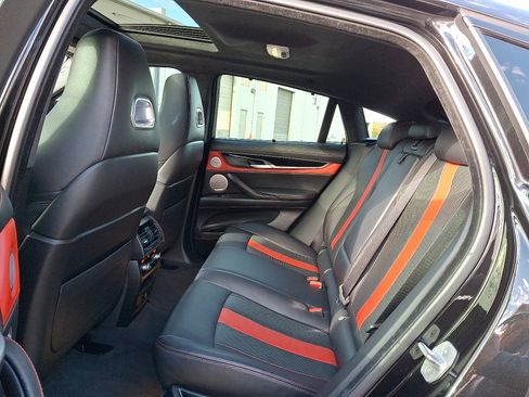 Used 2018 BMW X6 M image 5