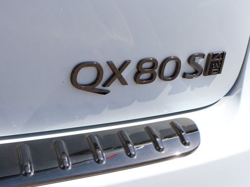 Certified 2026 INFINITI QX80 4WD image 9